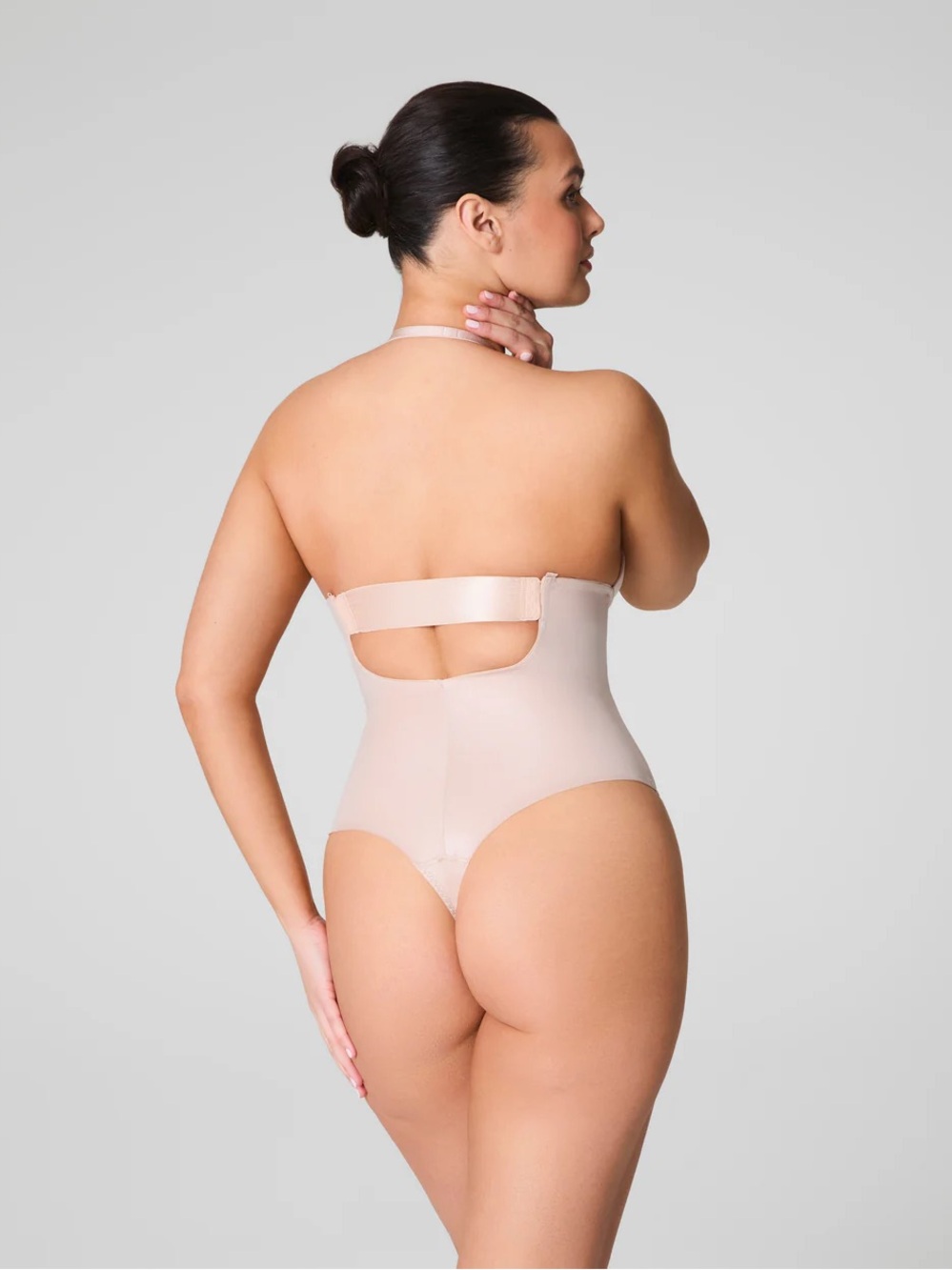 SPANXshape® Suit Your Fancy
Plunge Low-Back Thong Bodysuit - M - Picture 3 of 9